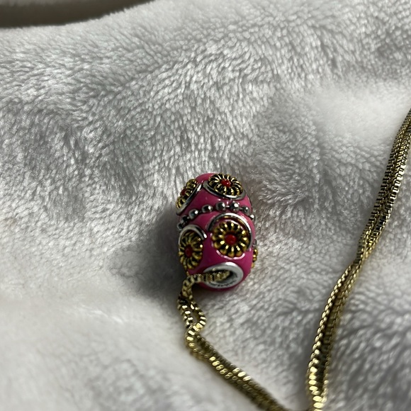 Necklace upcycle pink bead/pendant lampwork handmade bead on goldtone long chain - Picture 3 of 5